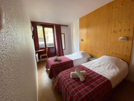 Hôtel Le Nabias 1450 à Génos Extérieur photo